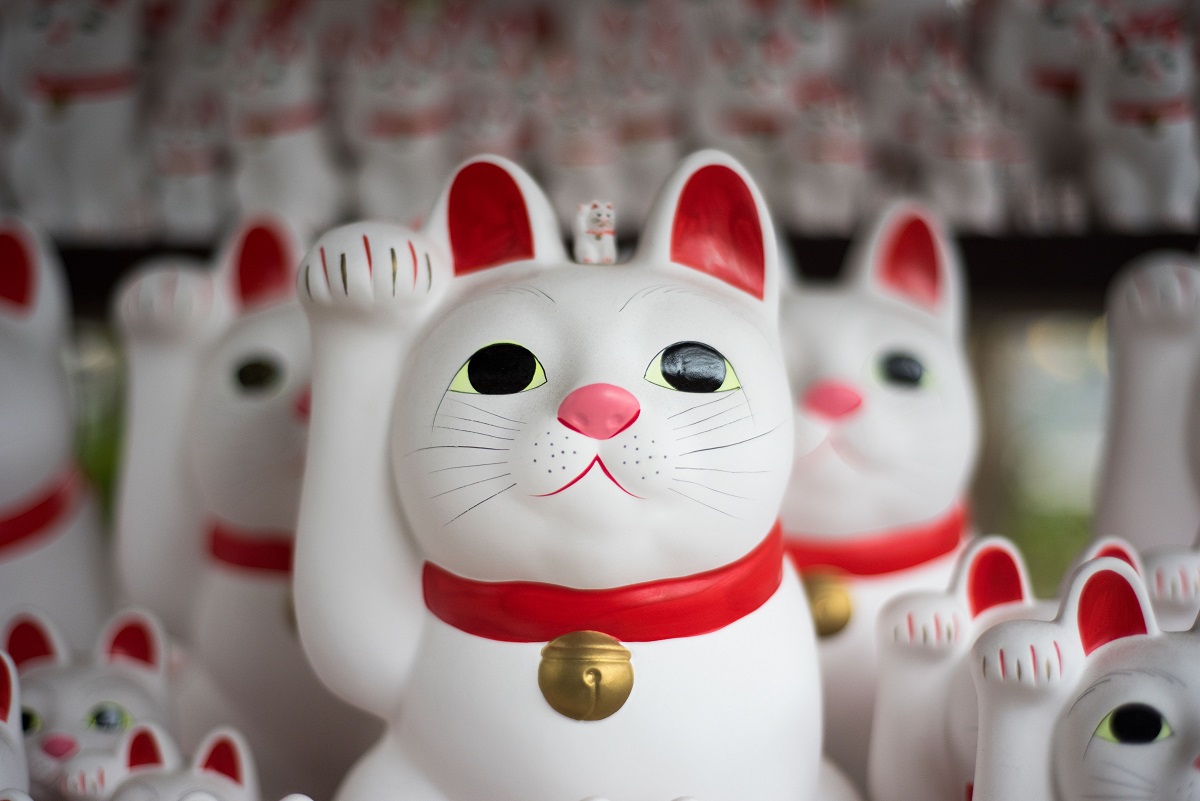 Stop buying souvenirs: 6 better alternatives to bring home instead