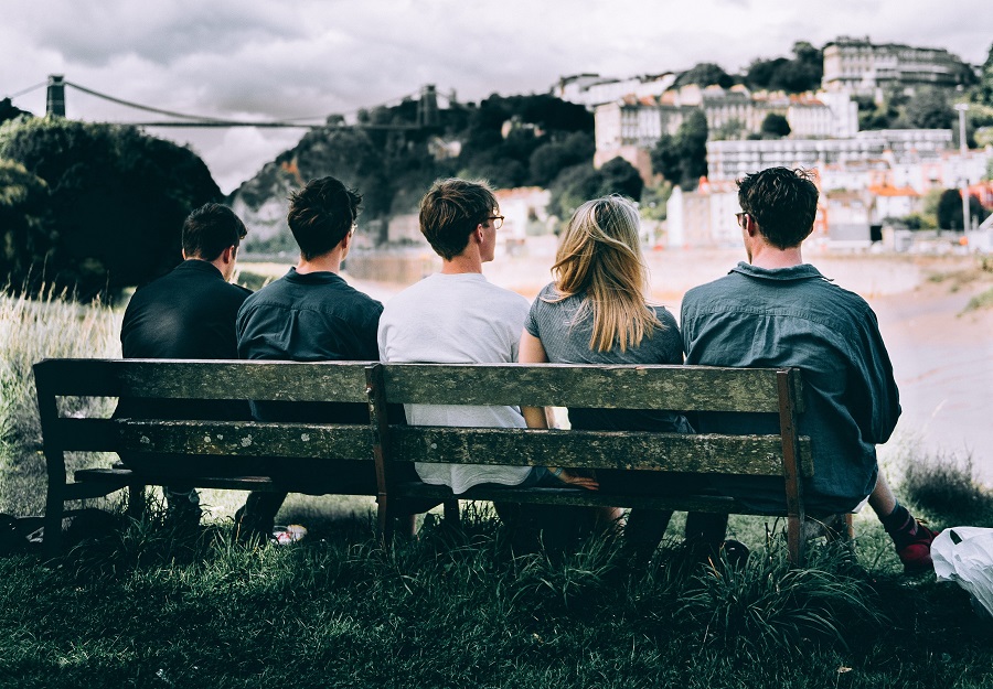 How to spend your lunch break on a road trip abroad