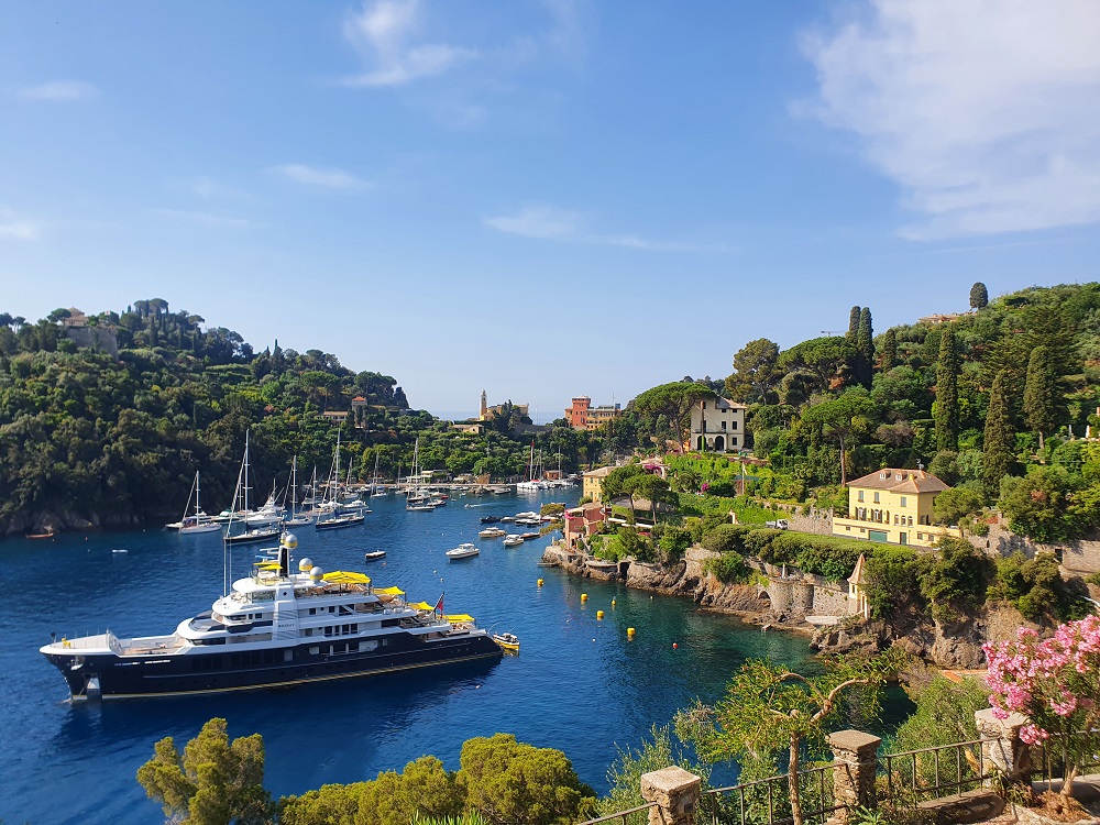 10 Things Most People Don’t Know About Superyachts 10 Things Most People Don’t Know About Superyachts